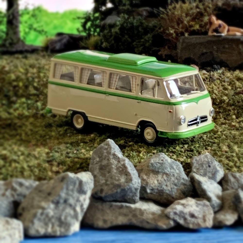 Wiking – Borgward Campingbus B611 in 1:87